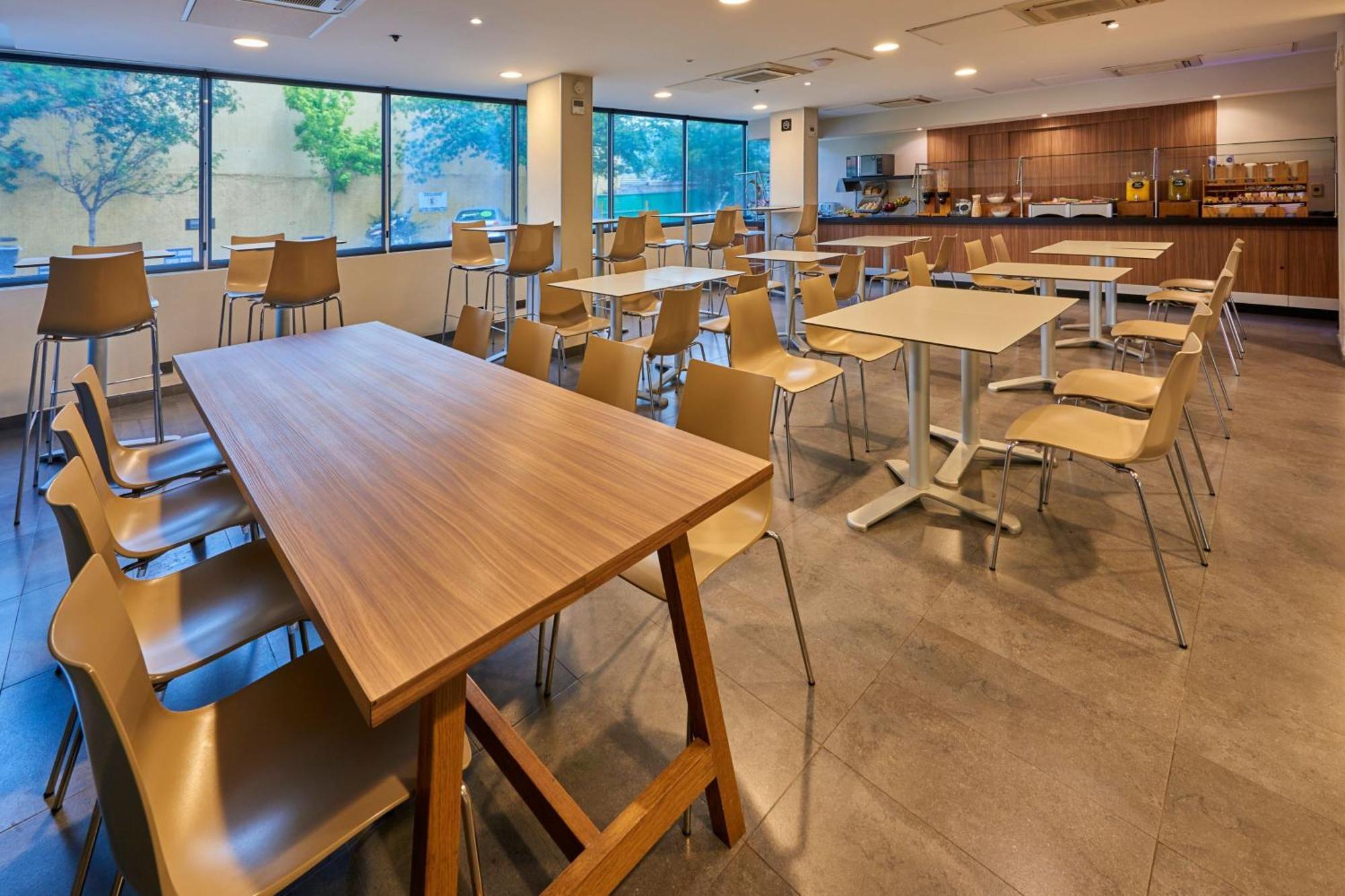 都市快车萨尔蒂洛诺特酒店 外观 照片